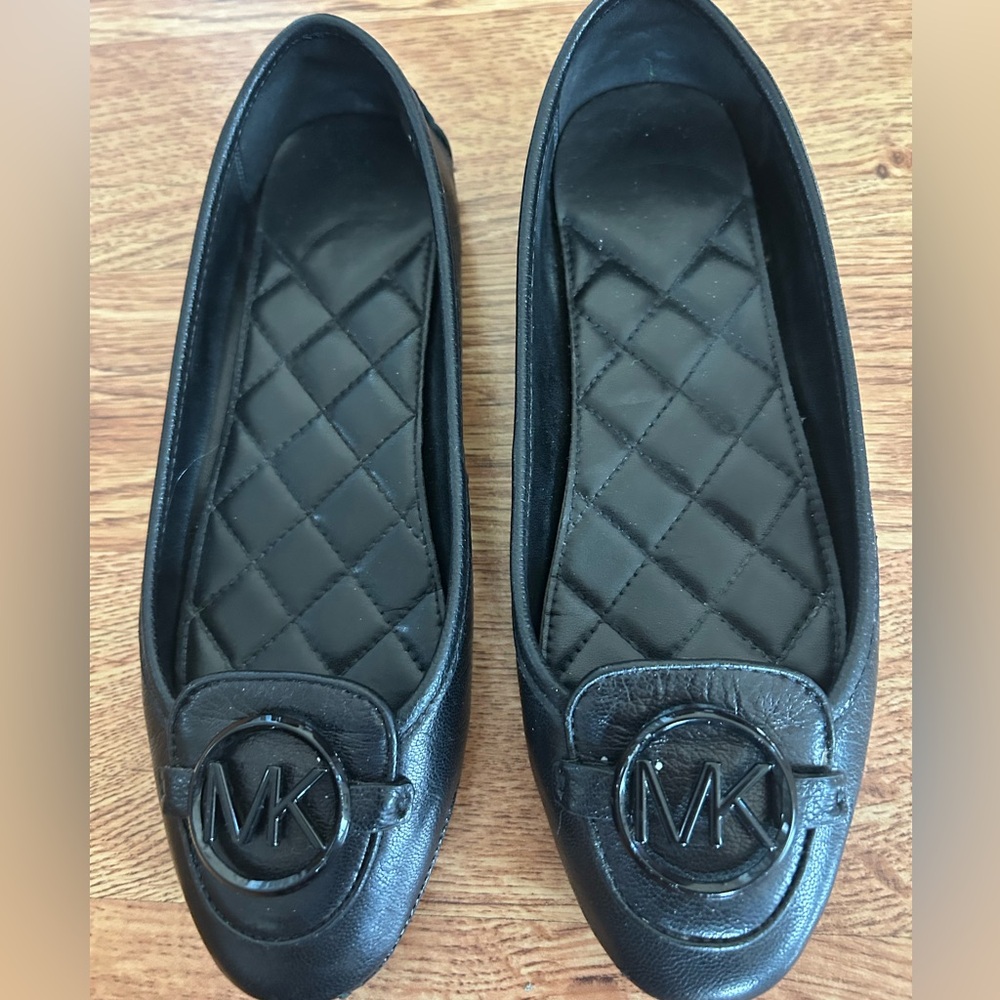 Michael Kors black flats. Size 6 1/2